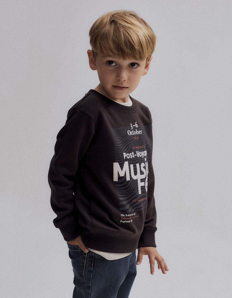 Music Fest' Boy's Sweatshirt, Brownish